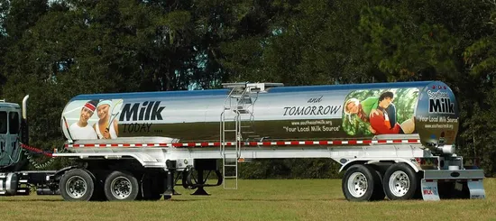 China Factory Petrol Tanker Trailer 3 Axles 50000 Liters Road Fuel Tanker Trailer